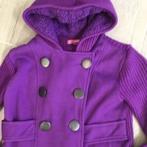 Girl’s coat with hood